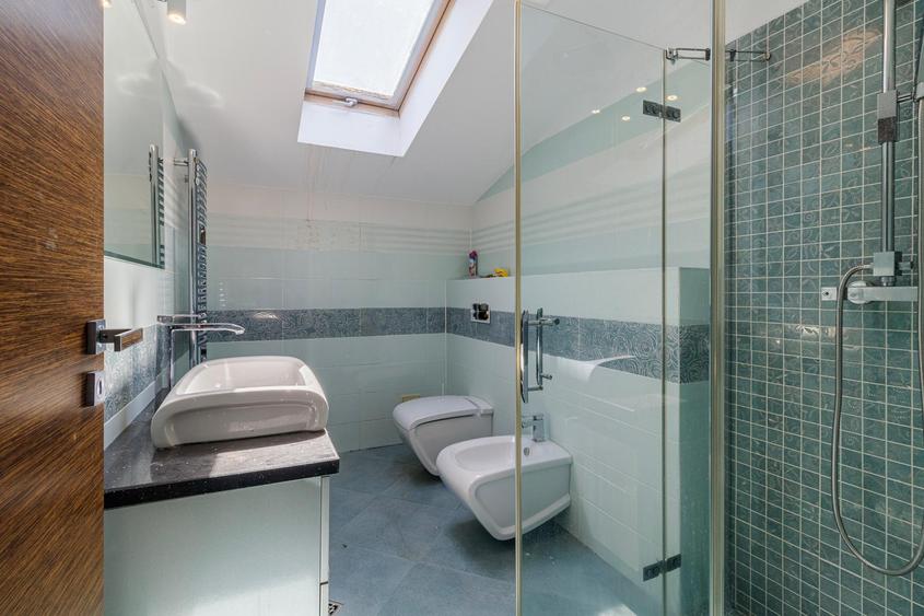 Vanzare - apartament - 4 camere+2 terase - Kiseleff