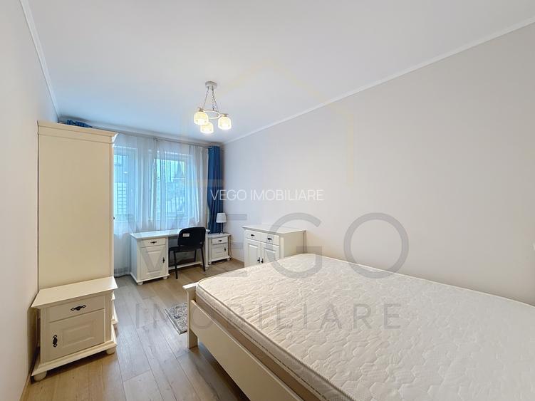 2 separate bedrooms + living room close to Platinia Shopping Center - 9
