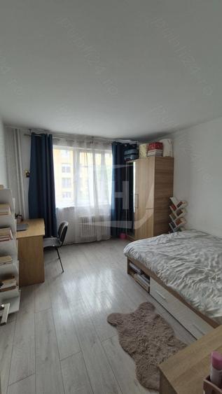 Apartament 3 camere, zona Centrala