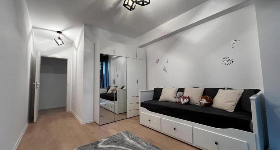 Apartament 3 camere Lux+Loc de parcare in Complexul Atria Urban Resort