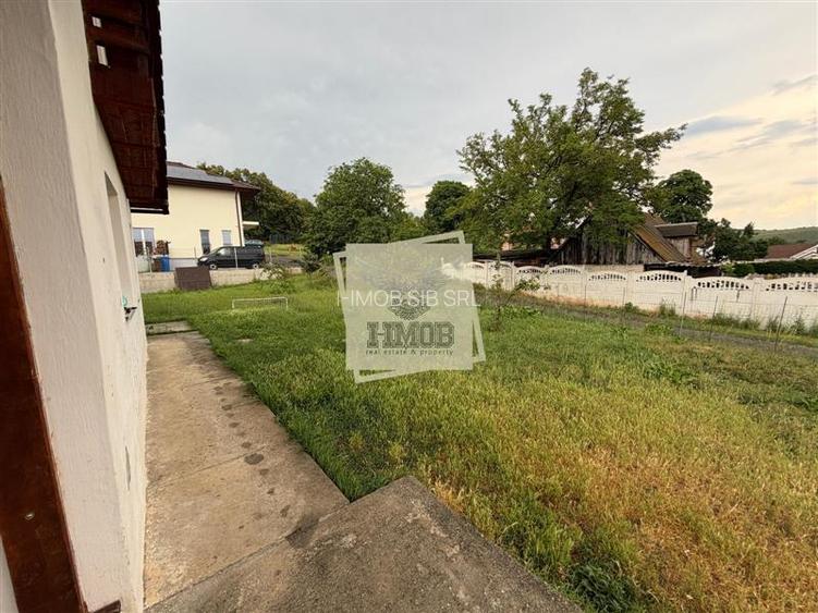 Casa cu 6 camere 2 bai si 1030 mp teren in Viile Sibiului - 16