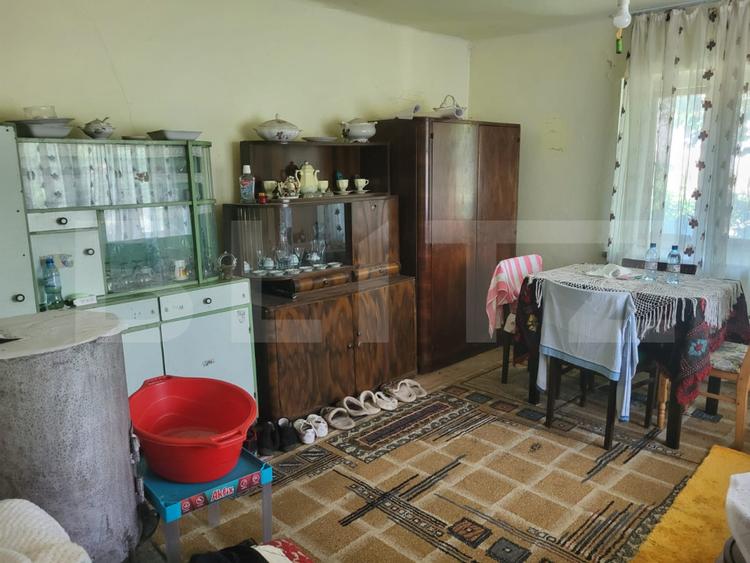 Casa de vanzare, 89 mp + teren de 4.200 mp - Cornești