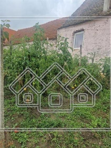 Casa individuala cu gradina, teren 1278 mp, sat Ludos, jud Sibiu