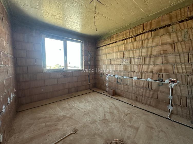 Duplex nou - 110 mp utili - Curte 370 mp - Mcity - 17