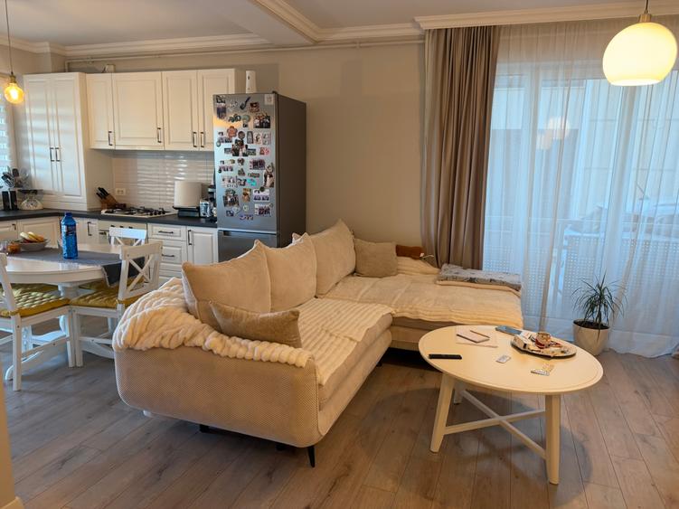Vând apartament 2 camere Dumbravita 135000