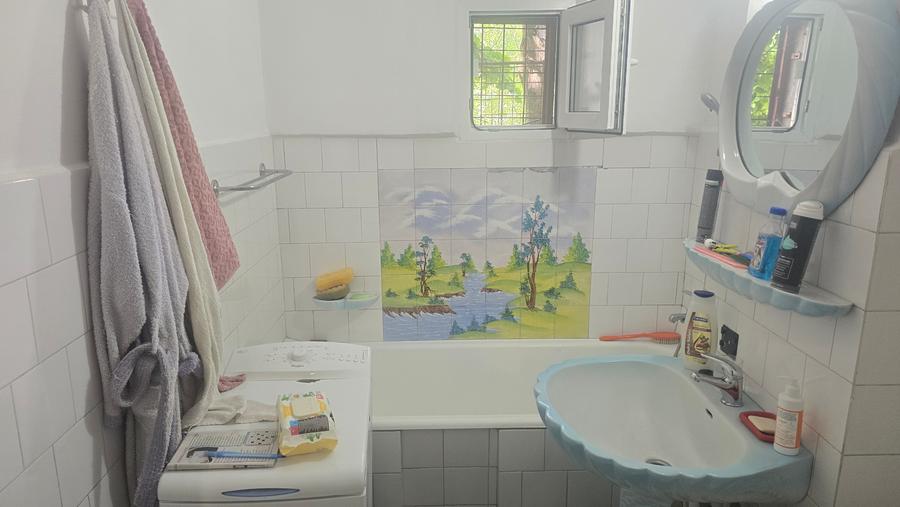 Vand apartament de 3 camere decomandat in Deva, parter, str. Bejan,
