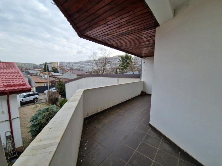 Casa singur curte - Grivita - Constructie solida