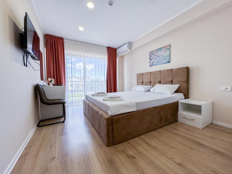 Pensiune de vanzare Costinesti, 26 camere duble, complet functionala
