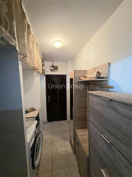 Apartament 3 Camere, Decomandat, Zona Km 4-5 - 5