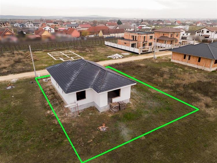 RECO Casa la rosu - 3 dormitoare, plan parter 120 mp utili - Osorhei