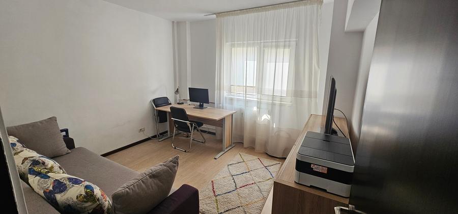 Închiriere- 4 camere - Stefan cel Mare - Lizeanu