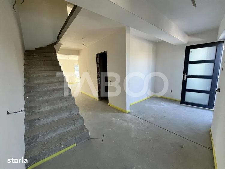 Casa individuala 4 camere teren liber 500 mp zona Piata Cluj Sibiu