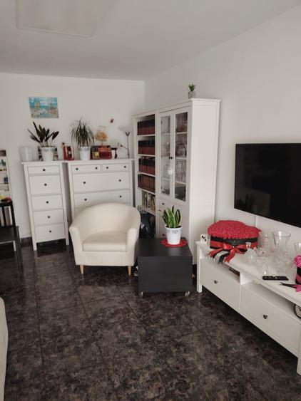 Apartament 2 camere decomandat - zona Tomis I - 125.000 euro(Cod E6)
