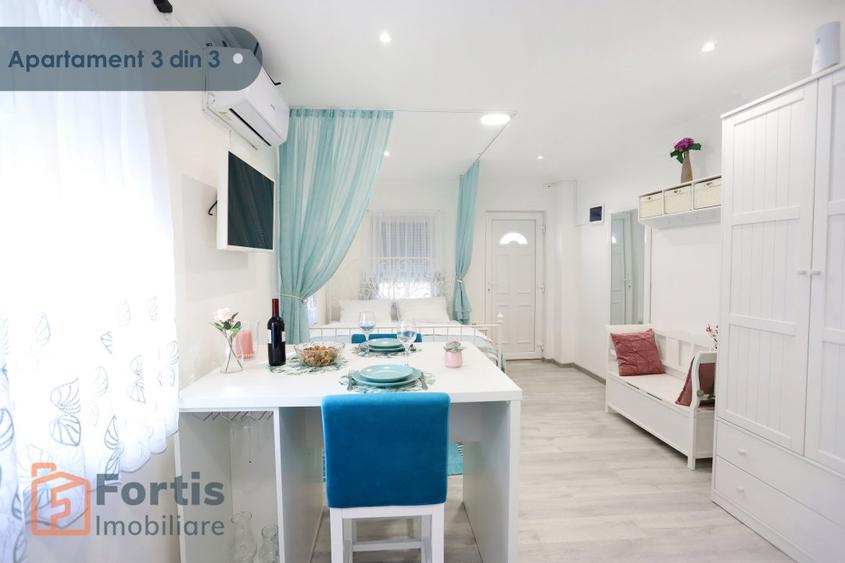 Ansamblu rezidential de vanzare compus din trei apartamente