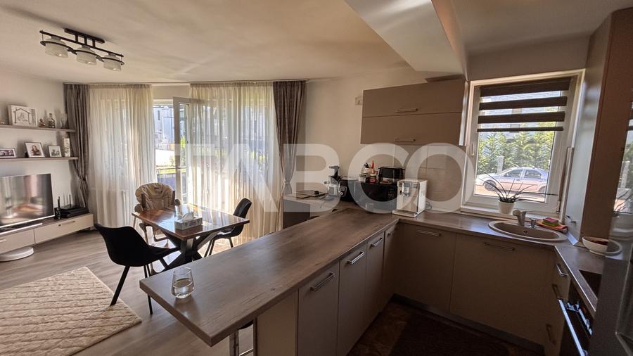 Apartament 3 camere de vanzare 65mpu cu loc de parcare