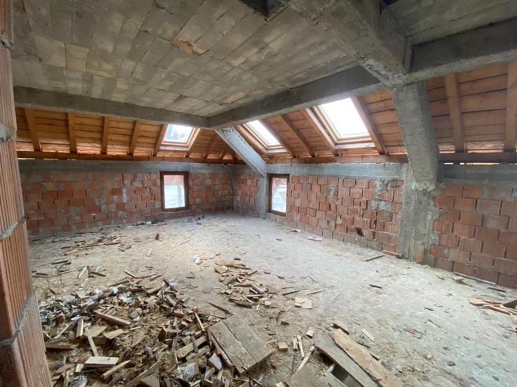 Casa de vanzare central Busteni, Jud. Prahova