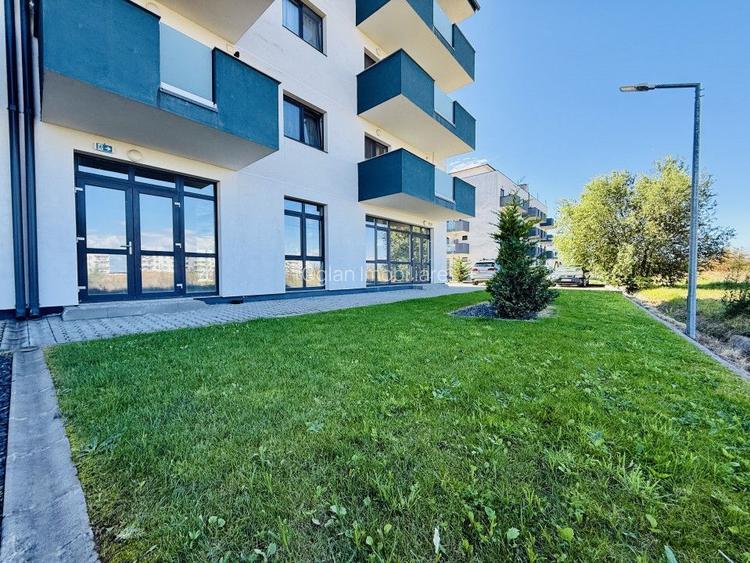 Spatiu comercial cu vitrina, vad bun, zona Cl. Surii Mici - 6
