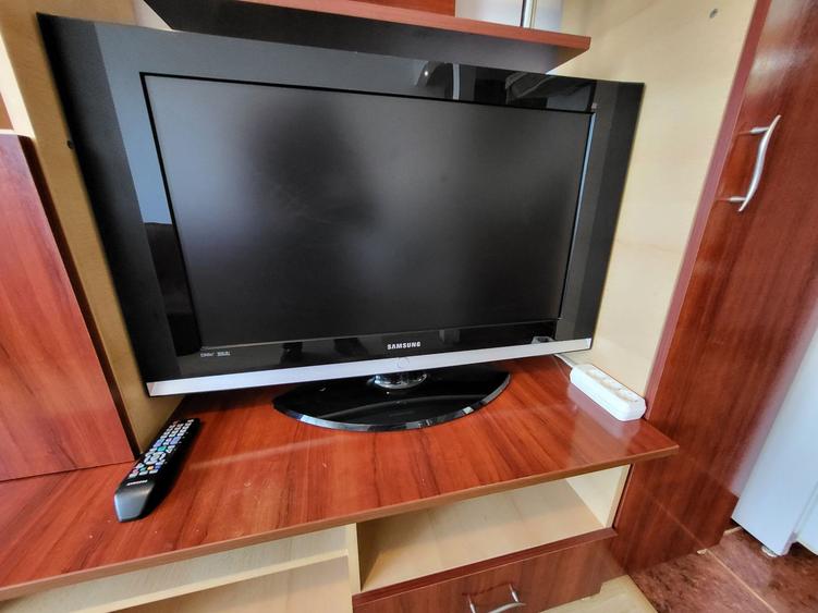 1 Cam-Lipovei-3 Min Iulius Town-Mobilat-Aer conditionat-Etaj 4- 16 MP-30000 Euro