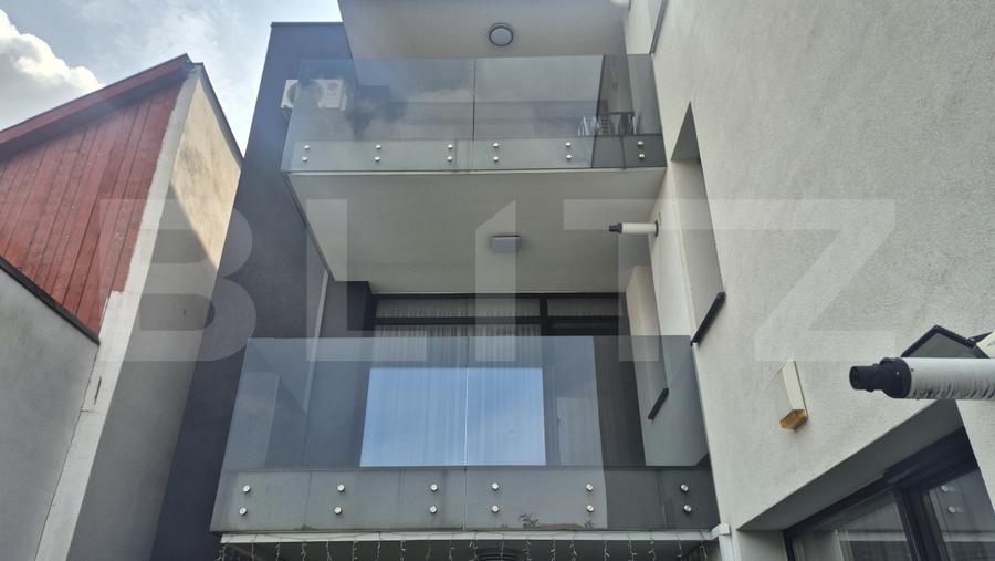 Apartament cu 2 camere de vanzare, 56.80 mp, zona Semicentrala