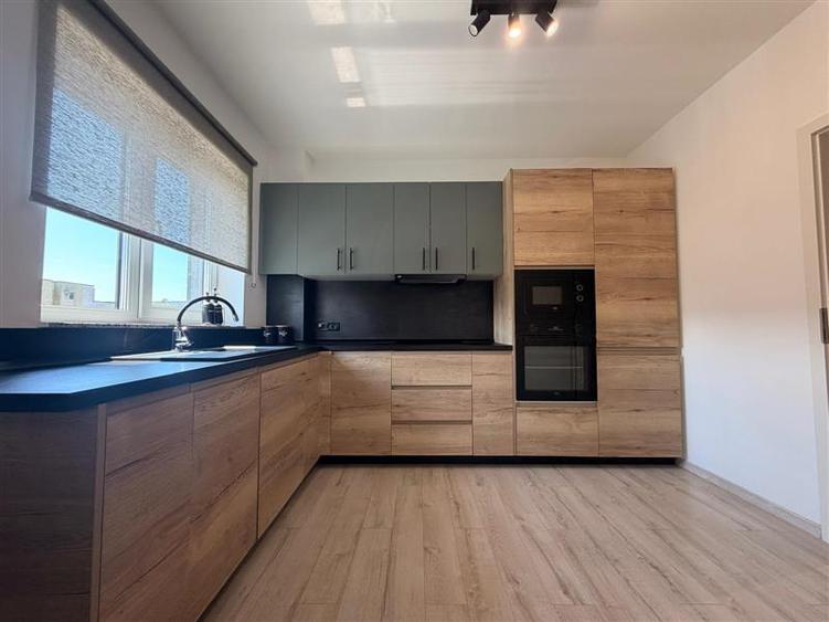 Apartament 2 camere, zona Avantgarden