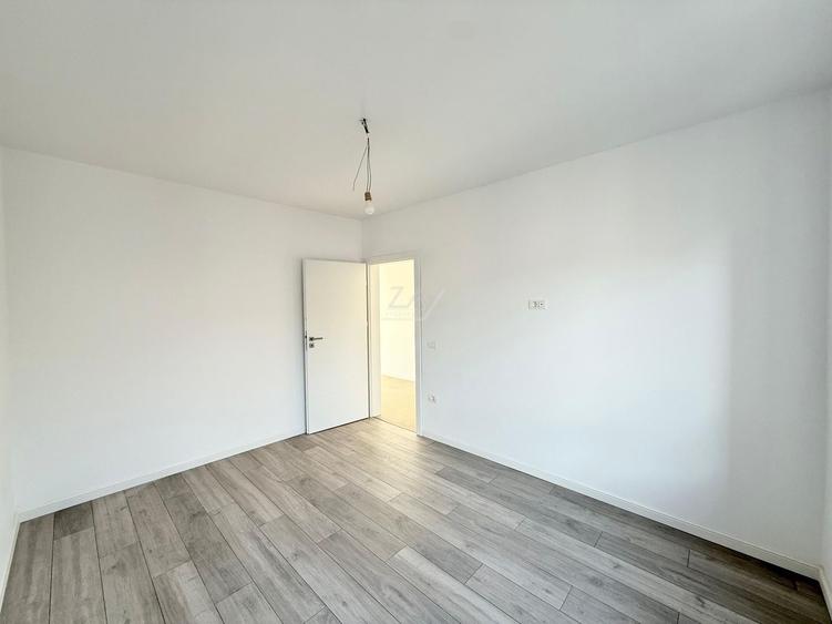 Bloc nou cu finisaje superioare. Etaj intermediar. Loc de parcare