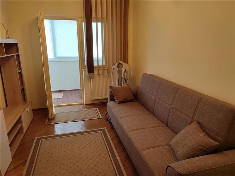 APARTAMENT 3 CAMERE, HARMANULUI COLT CU GARII