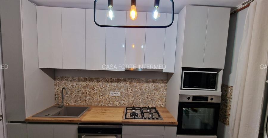Apartament 2 camere Tomis II 95000 euro - 2