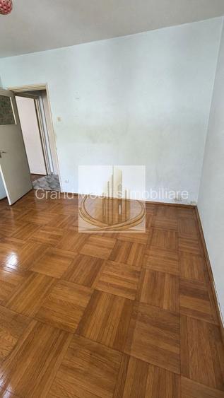 Apartament 2 camere, etaj 1, Eroii Revoluți