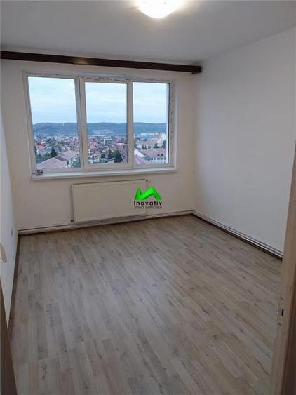 Apartament de vanzare 3 camere Sibiu Mihai Viteazul