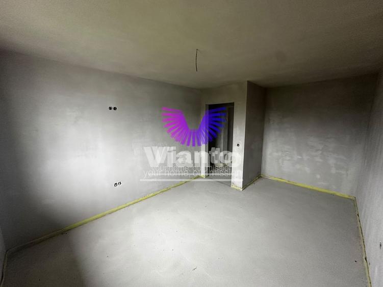 Casa Individuala cu 4 Camere 210mpu si Teren 727mp in Cisnadie