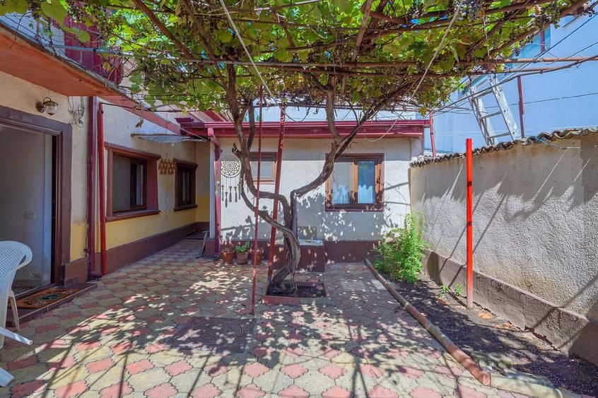 Sala Sporturilor – Bd. Tomis | Casă cu curte în centrul Constanței