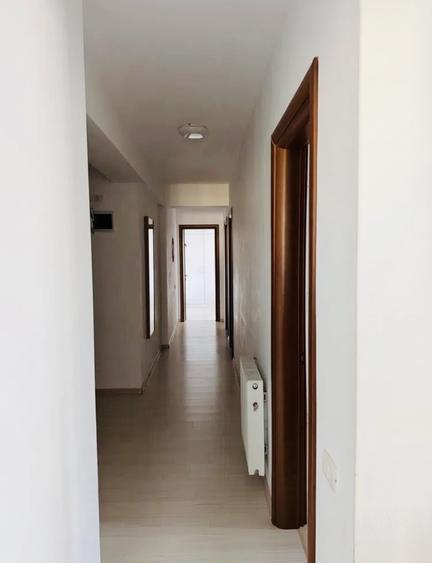 4 CAMERE | SISESTI | STRAULESTI | PARCARE | 110 MP |