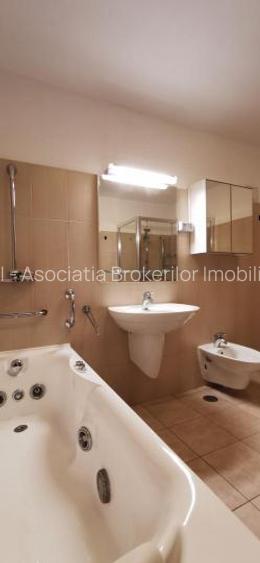 Primaverii Herastrau ap exclusivist 3 camere, curte proprie 100mp - 25