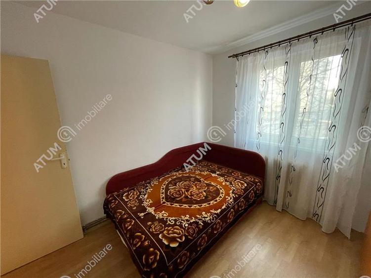 Apartament 3 camere si balcon in zona Ciresica din Sibiu