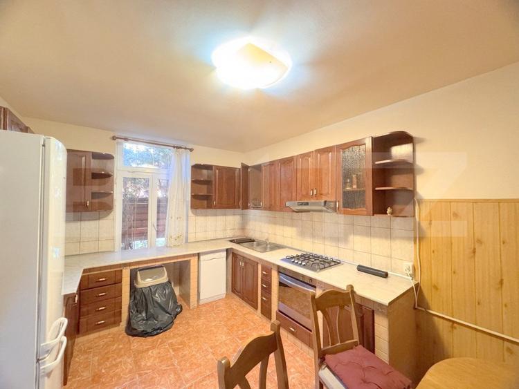 Casa individuala, 6 camere, 196 mp, zona Parc 14 Iulie-Grigorescu