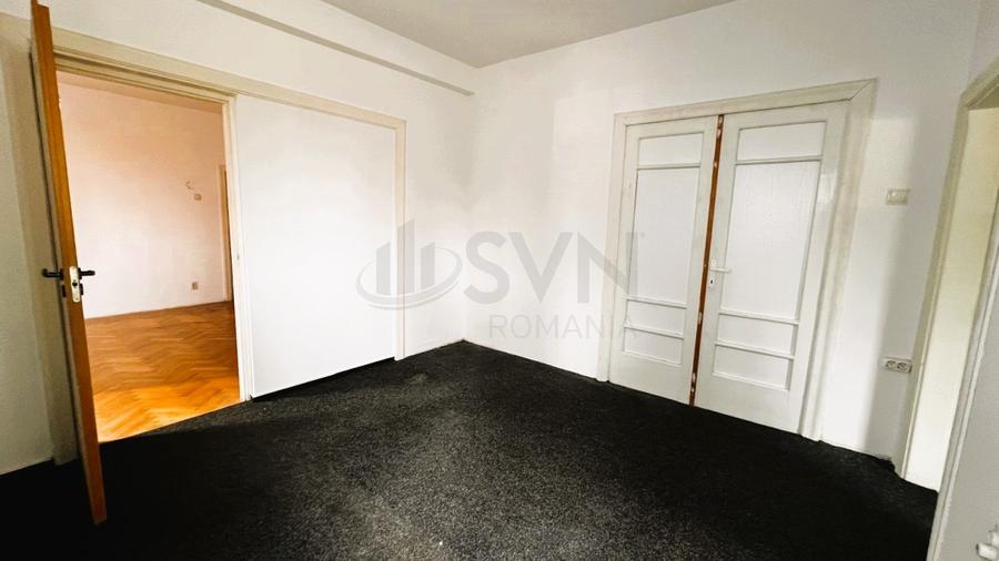 REV2004169 Vila 8 camere l teren 372mp l Luxuria