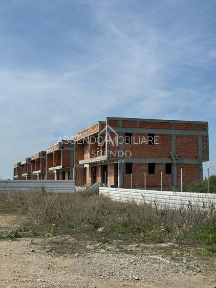 Teren 8.500 mp Corbeanca Ostratu | Lângă Pădure | 30 €/mp - 7