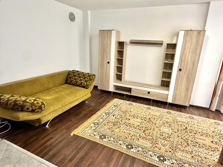 Apartament cu 3 camere I 2 bai I de inchiriat I Centru zona Primariei I etaj 2 I