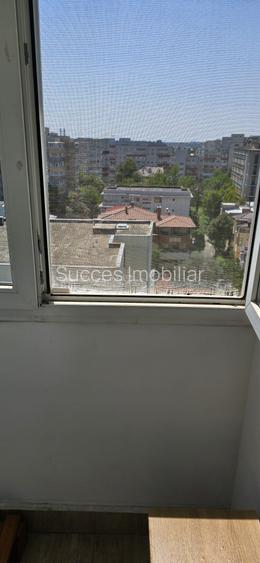 1 Mai - Clucerului, 2 camere, etaj 10,dec, proaspat renovat,mobilat modern, €450