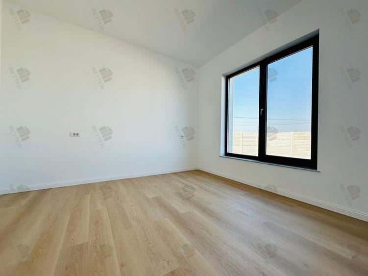 Casă 4 camere de vânzare | Curte 340 mp | Comuna Berceni, Ilfov - gata de mutat