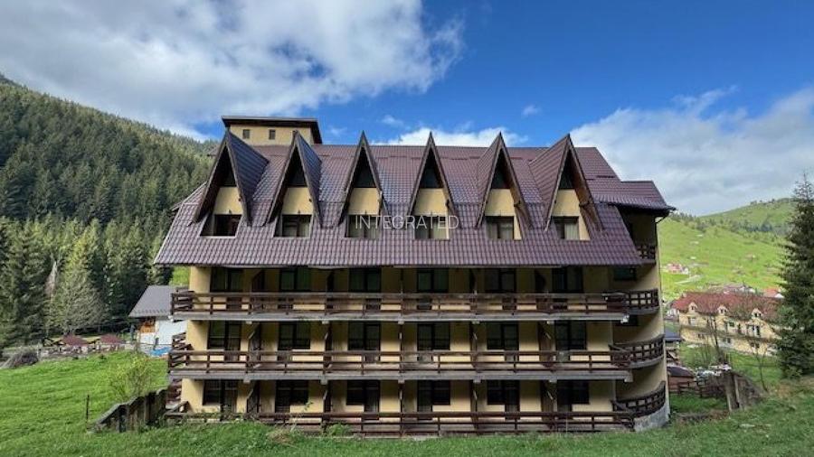 MOIECIU -  BRAN - HOTEL DE VANZARE - 6