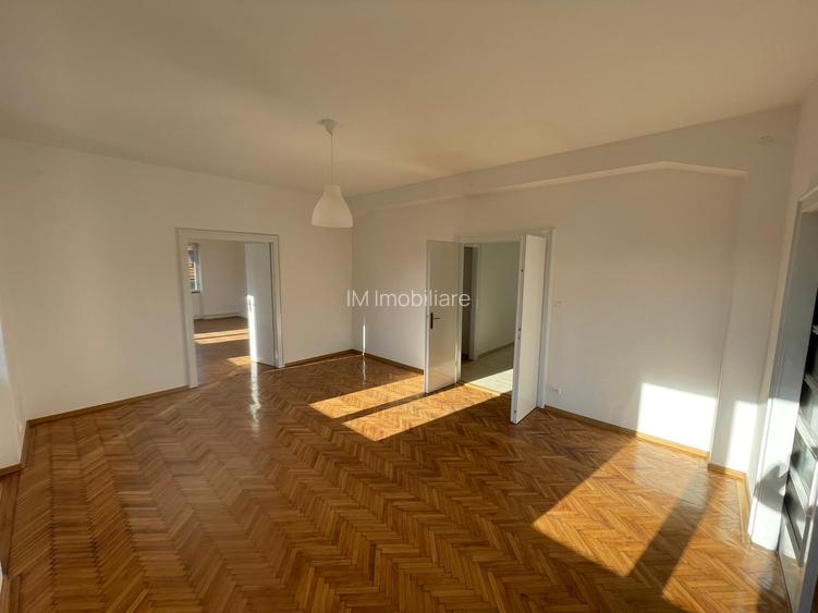 Apartament 4 camere în Piața Unirii | Clădire istorică | Str. Flor - 4