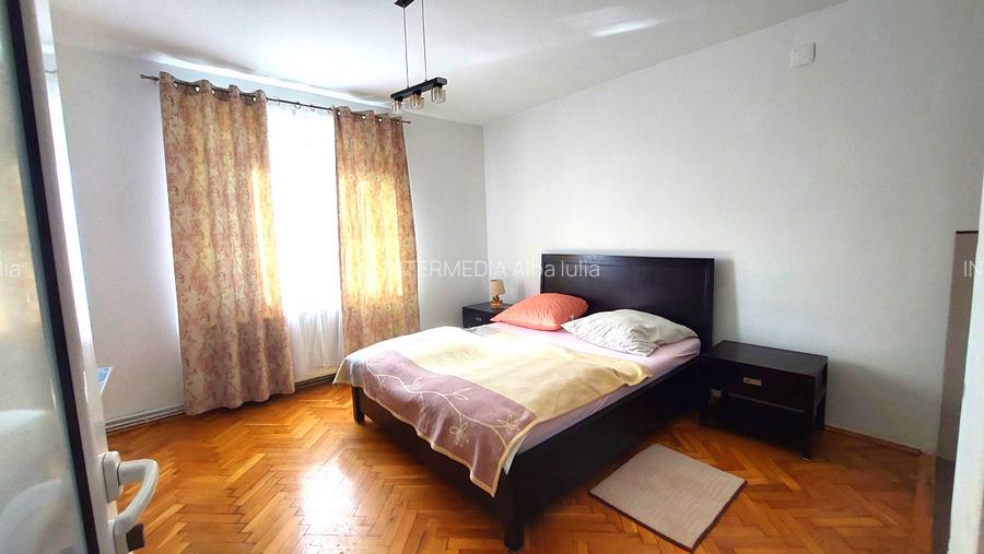 Apartament cu 4 camere 2 bai, 2 balcoane, boxa si garaj CETATE mobilat si utilat - 10
