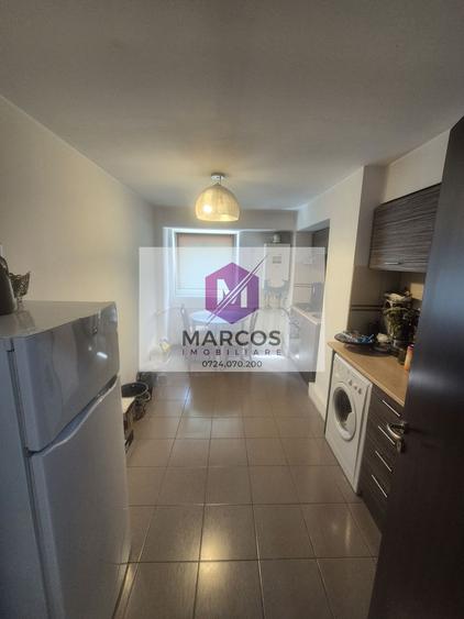 Vand apartament 2 camere Centru
