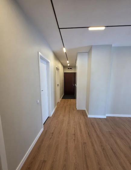 Vanzare Apartament 4 Camere Iancu Nicolae/ Parcare inclusa/ Piscina