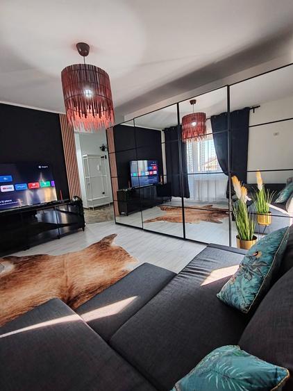 Apartament 3 camere LUX - Metrou Pacii