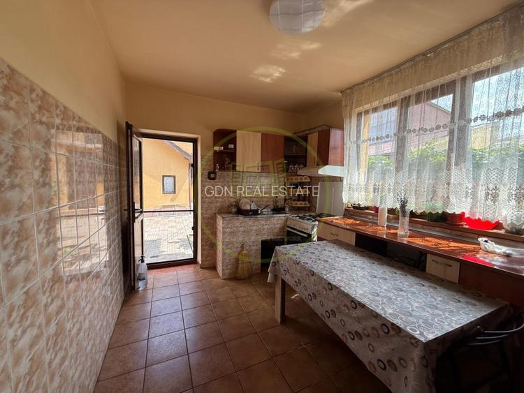 Casa P+1+M , 168mp utili, 181mp teren, zona Piata Mare - 6