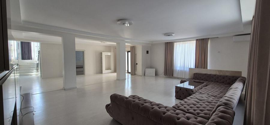 De vanzare casa tip Vila - Livezeni