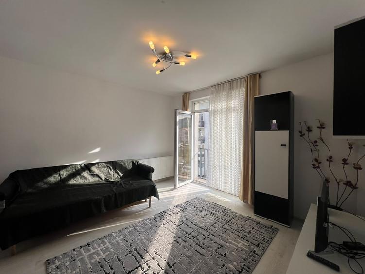 De inchiriat apartament cu o camera, decomandat, zona Cetatii