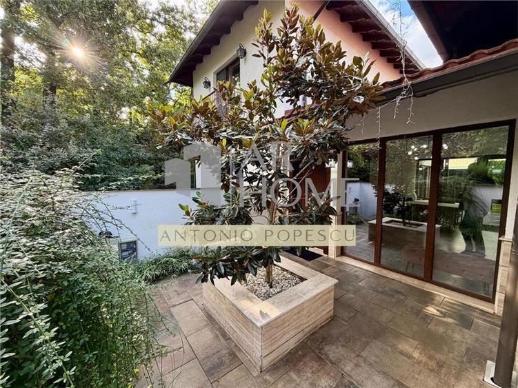 Vila premium, 4 camere si anexa, in Padurea Paulesti.